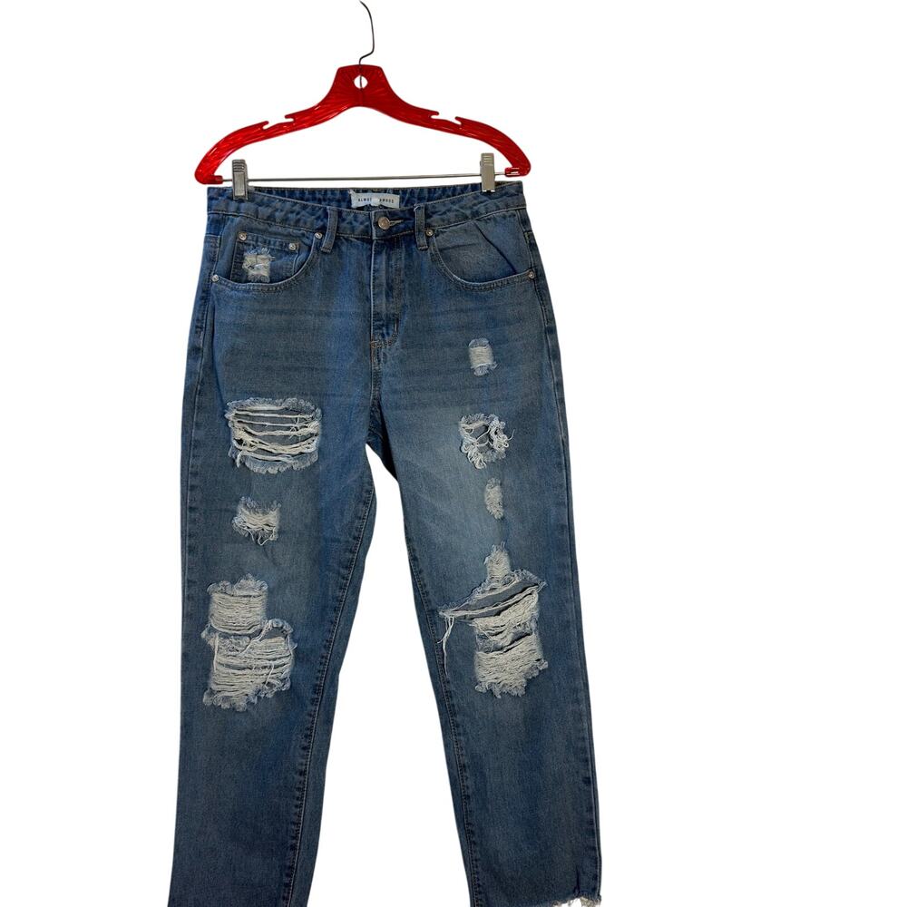 Almost famous light wash distress size 7 jeans